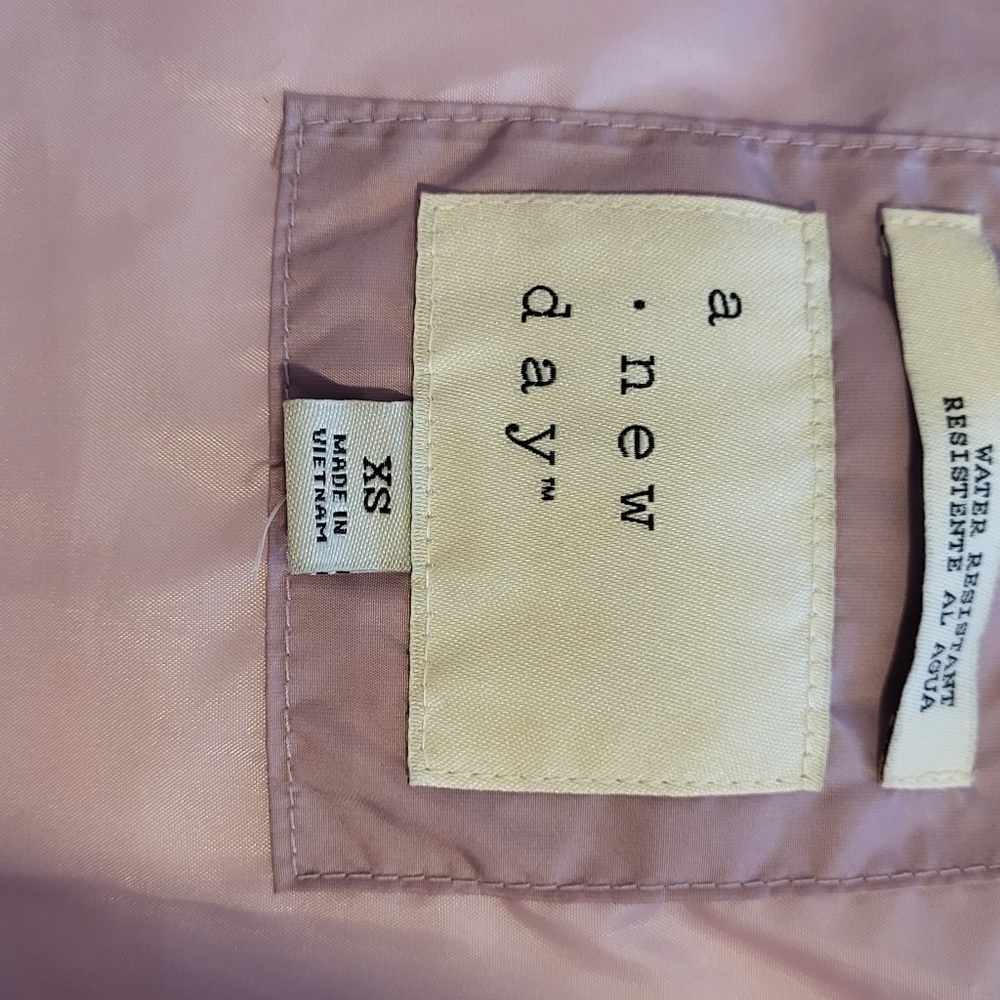 Target , a new day - Lavender puffer coat - Picture 5 of 6